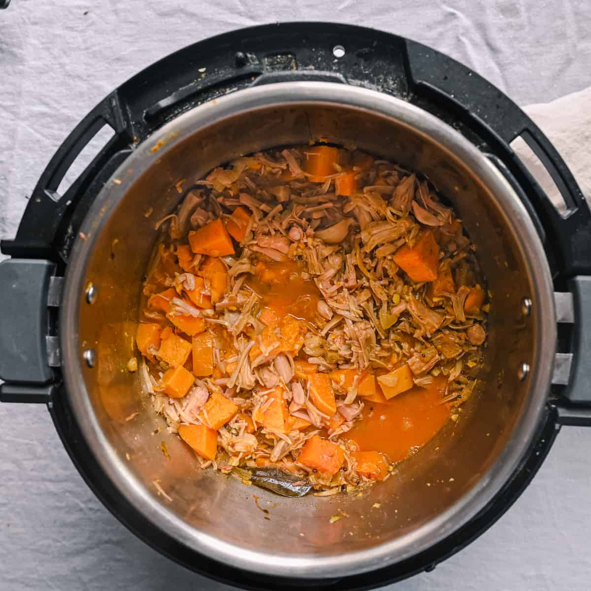 cooked jackfruit curry in instant pot