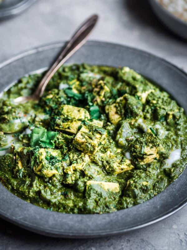 finished vegan palak paneer dish