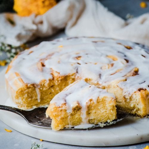 Vegan Cinnamon Roll Cake