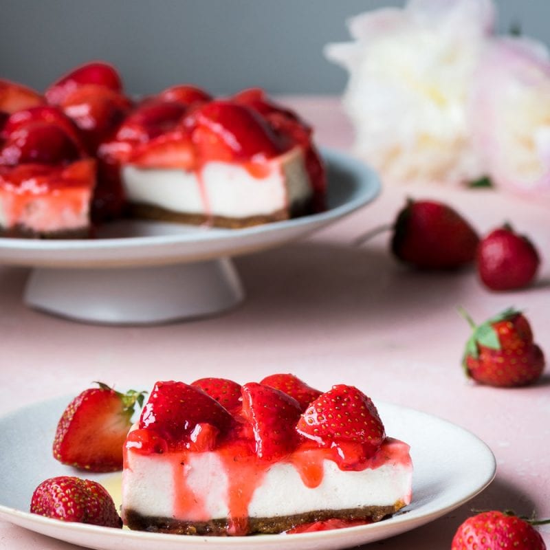 How to Bake a Vegan Cheesecake in the Instant Pot - Rainbow Plant Life