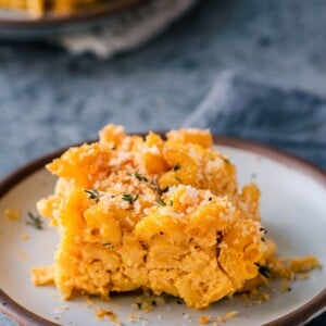 crispy vegan baked mac and cheese