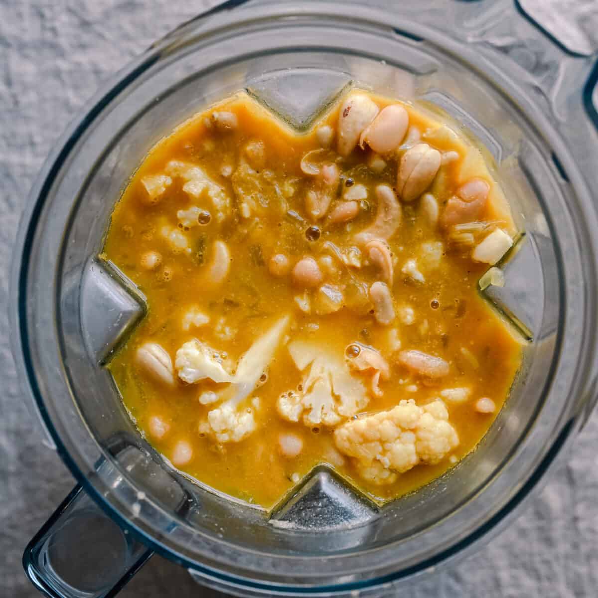 cauliflower white bean soup in blender