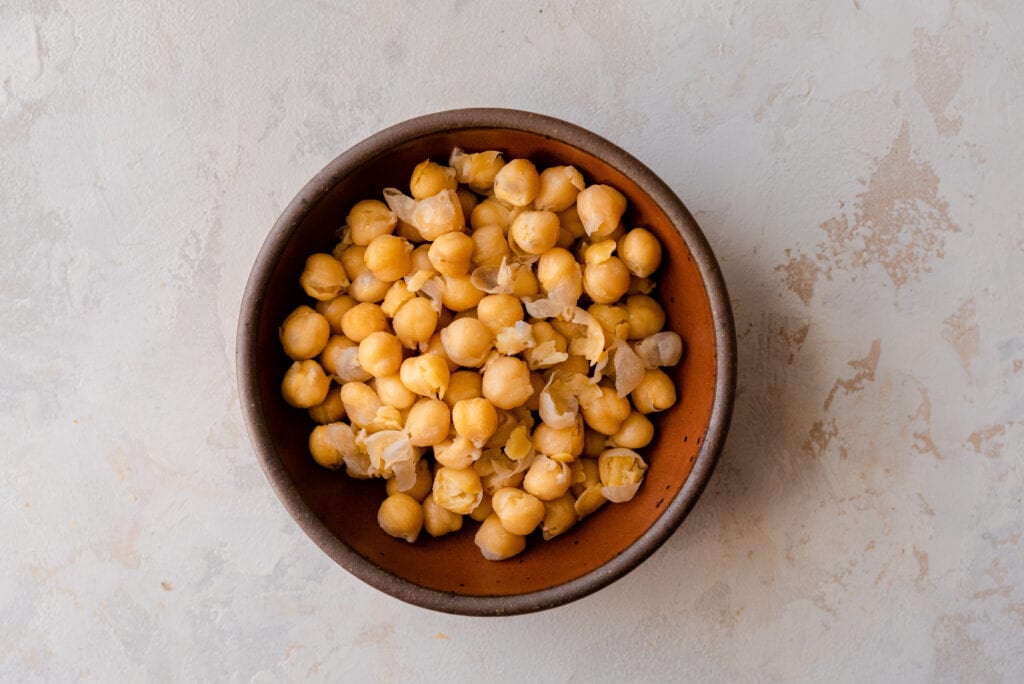 soft cooked chickpeas in bowl