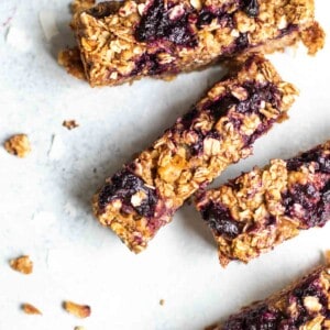 vegan berry oat bars
