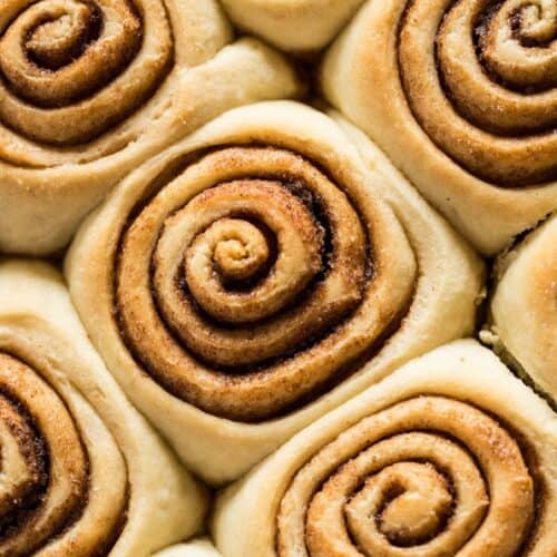vegan cinnamon rolls