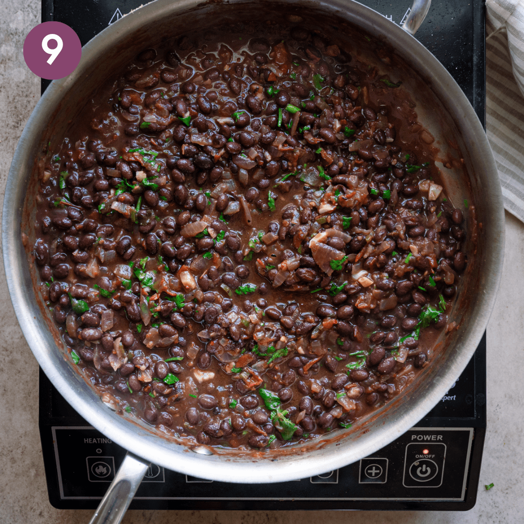 Finished black bean dish in pan.