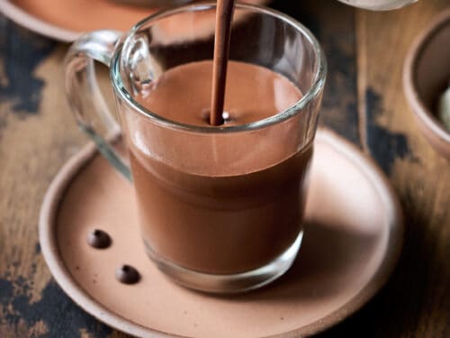 PERFECT HOT CHOCOLATE DRINK USING A CHOCOLATE BAR WITH ESPRESSO MACHINE 